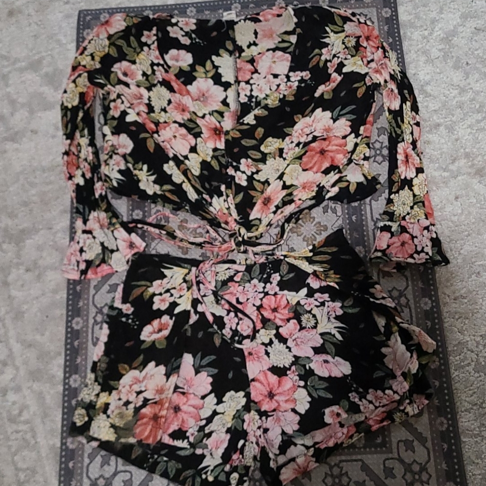 CUTE floral shorts and top set
